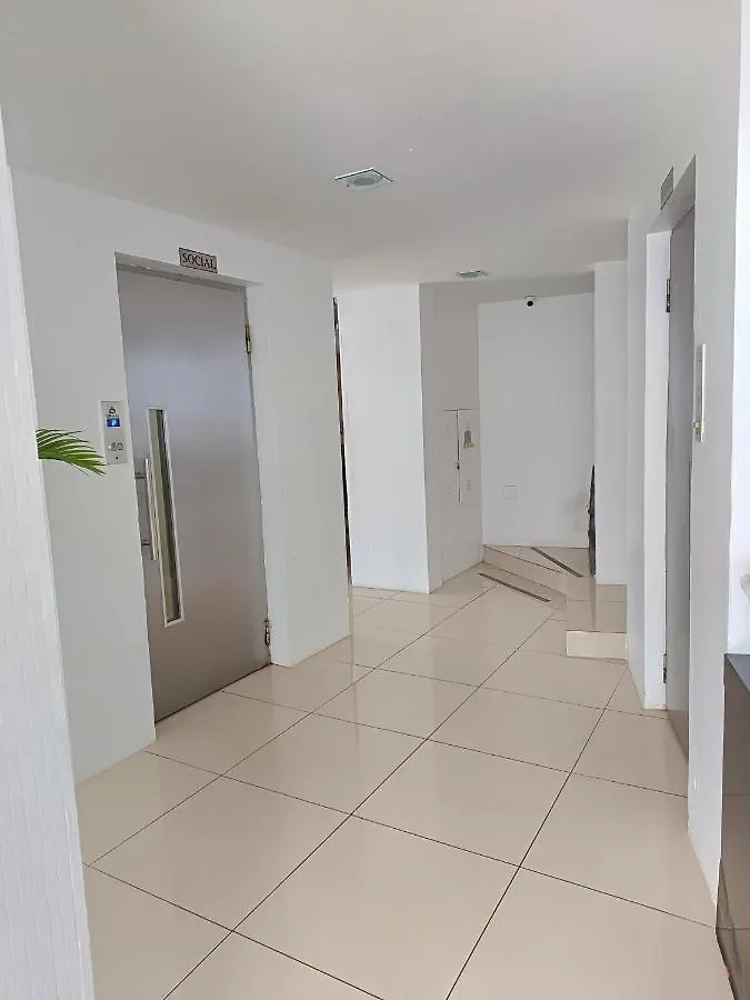 Apartamento Na Barra A 5 Minutos Da Praia Salvador 0*,  Brasilien